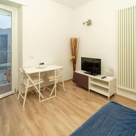 Grazioso Appartamento Sul Lago Blevio Exterior photo